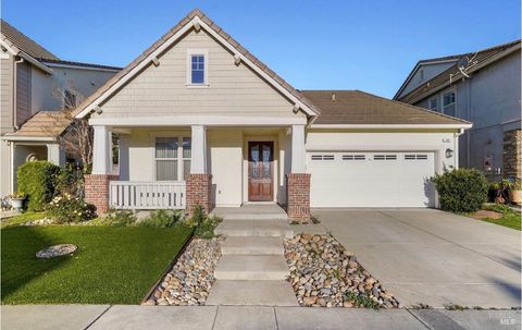 Photo of 18 Serena Place, American Canyon, CA 94503 (MLS # 325097441)