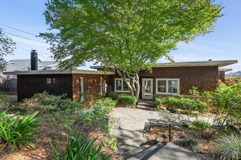 Photo of 129 Morning Sun Avenue, Mill Valley, CA 94941 (MLS # 325084478)