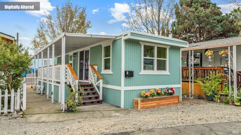 Photo of 700 Shady Glen Road #24, Vacaville, CA 95688 (MLS # 325103640)