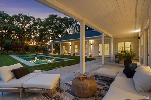 Photo of 20685 5th Street E, Sonoma, CA 95476 (MLS # 325061802)