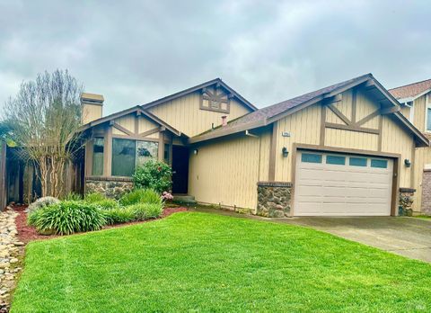 Photo of 10845 Rio Ruso Drive, Windsor, CA 95492 (MLS # 325103649)