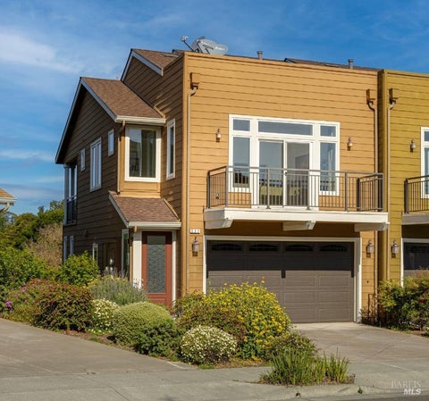 Featured picture for the property 324094129