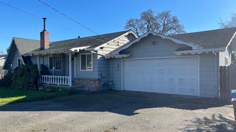 Photo of 1798 Larry Drive, Santa Rosa, CA 95403 (MLS # 326002300)