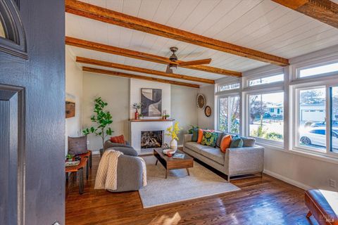 Photo of 702 Greenbach Street, Napa, CA 94559 (MLS # 326004296)