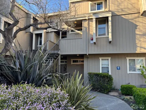 7643 Camino Colegio, Rohnert Park, CA 94928 - #: 326021848