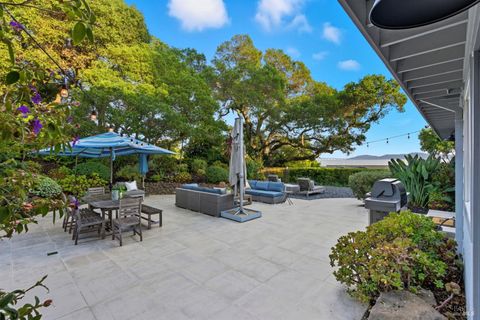 Photo of 70 Dunfries Terrace, San Rafael, CA 94901 (MLS # 325077199)