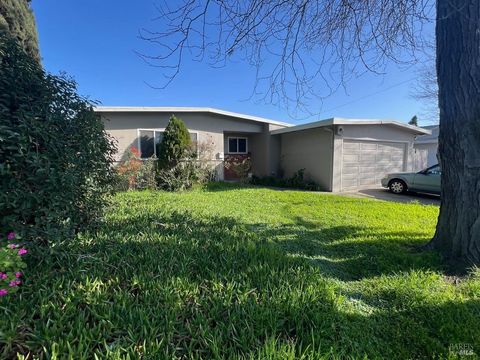Photo of 1850 San Juan Street, Fairfield, CA 94533 (MLS # 326007187)