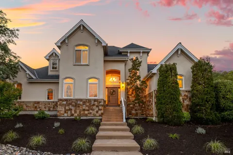 MLS: 325038440
