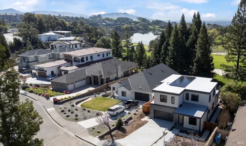 4966 Lakepointe Circle, Santa Rosa, CA 95403 - MLS#: 325025979