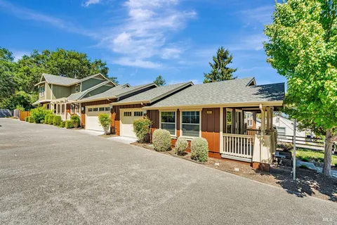 830 Litchfield Avenue, Sebastopol, CA 95472 - #: 325078223