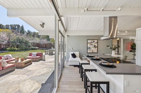 Photo of 35 Golden Hinde Boulevard, San Rafael, CA 94903 (MLS # 325073824)