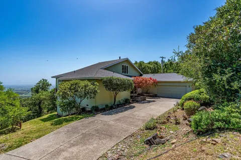18782 Deer Park Drive, Sonoma, CA 95476 - MLS#: 325038116