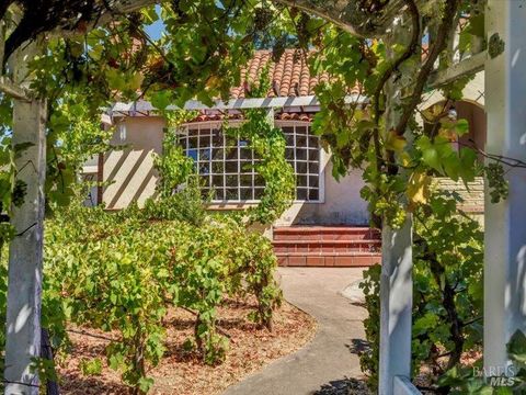 Photo of 315 N White Cottage Road N, Angwin, CA 94508 (MLS # 325068294)