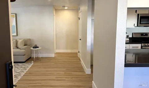 MLS: 325047482