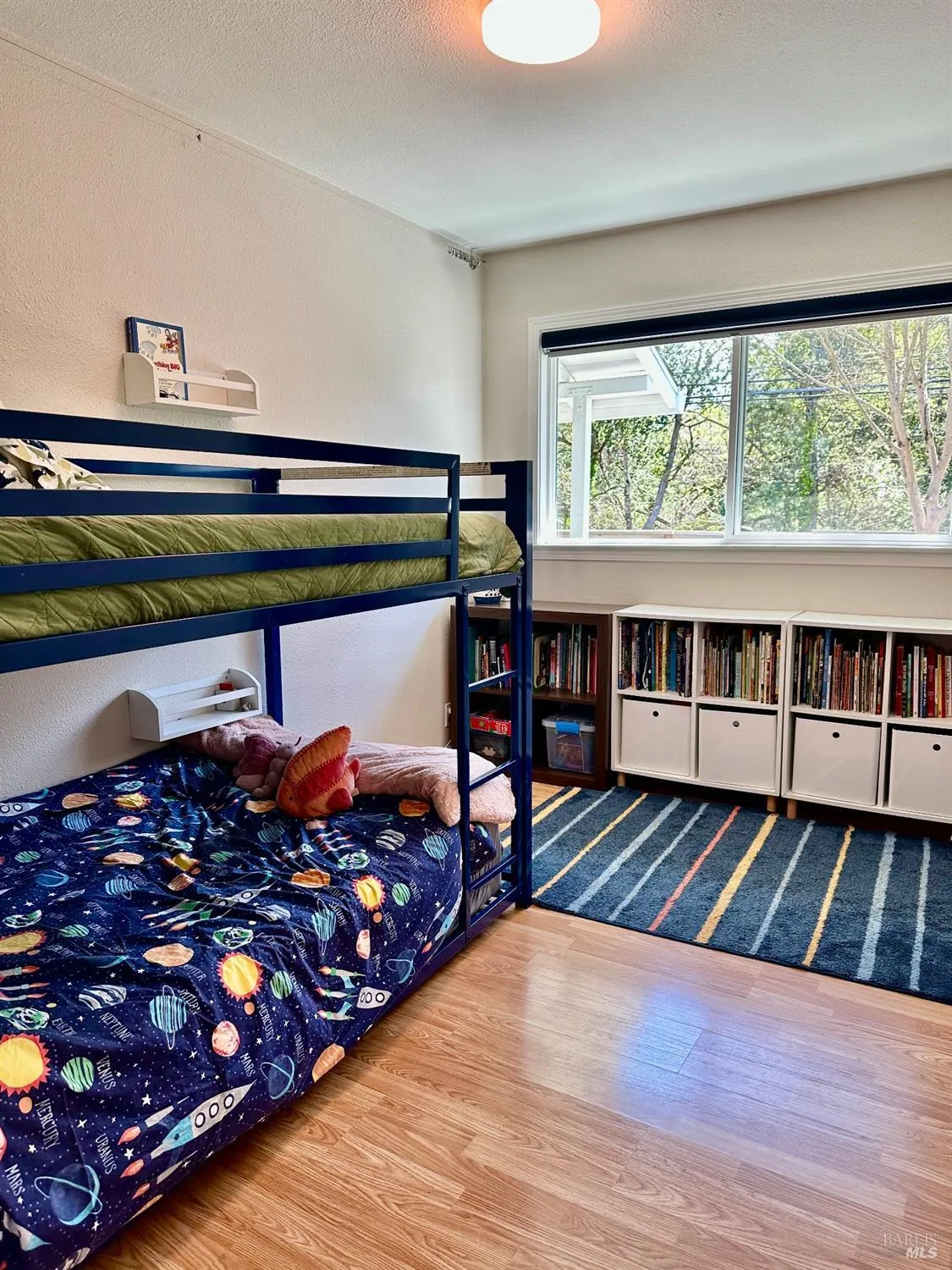 Santa Rosa, California 95405, United States, 3 Bedrooms Bedrooms, ,1 BathroomBathrooms,Residential,Active,98314