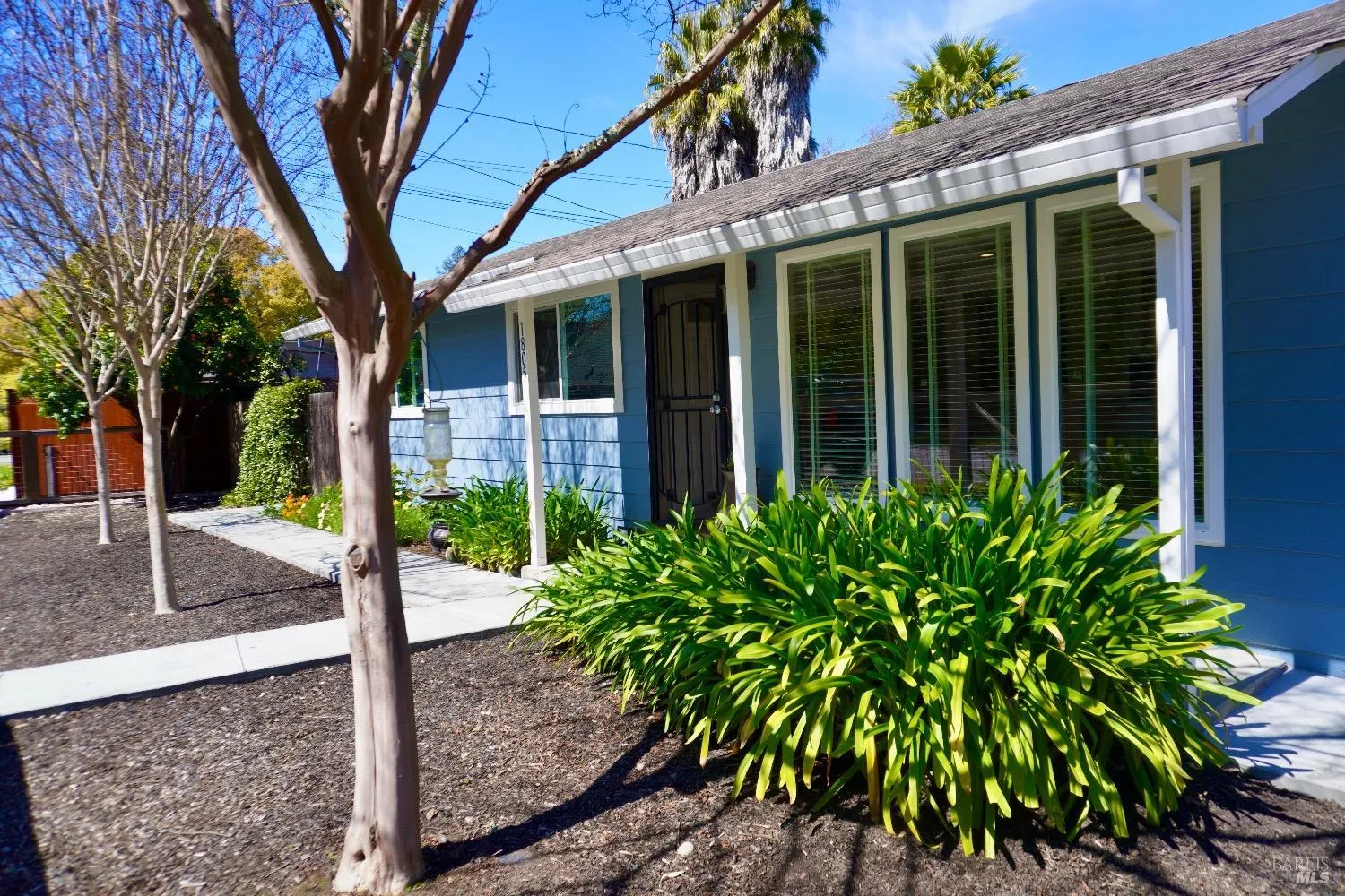 Santa Rosa, California 95405, United States, 3 Bedrooms Bedrooms, ,1 BathroomBathrooms,Residential,Active,98314