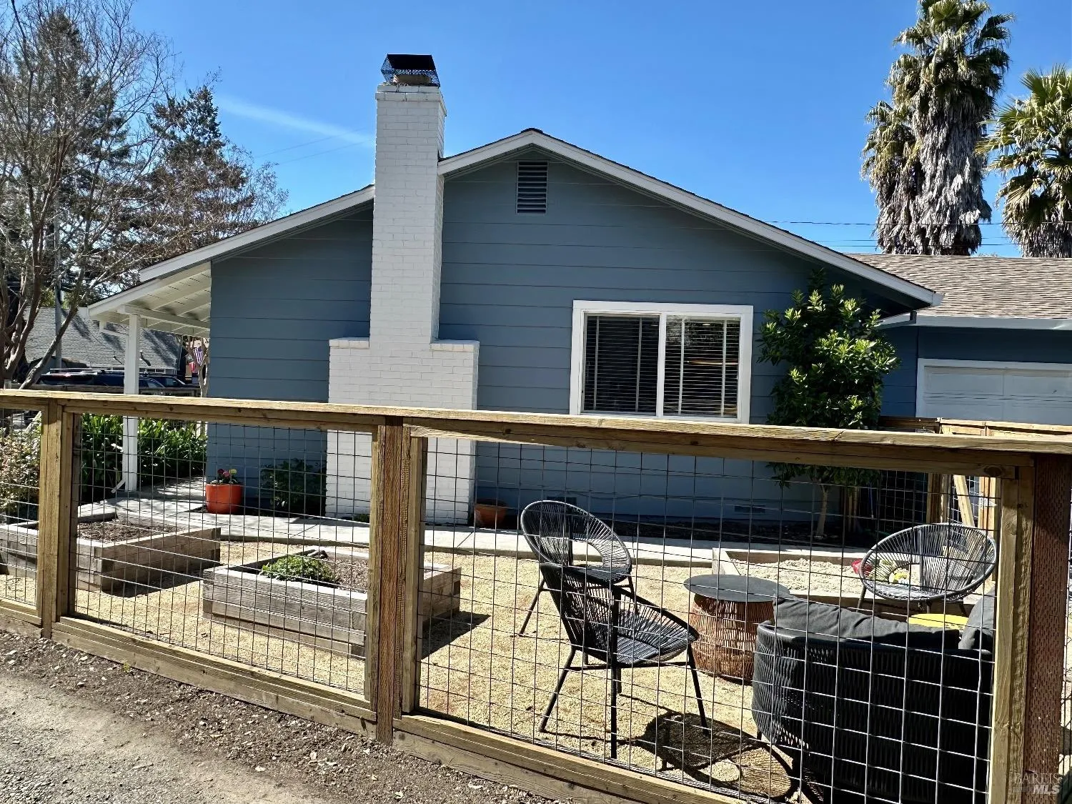 Santa Rosa, California 95405, United States, 3 Bedrooms Bedrooms, ,1 BathroomBathrooms,Residential,Active,98314