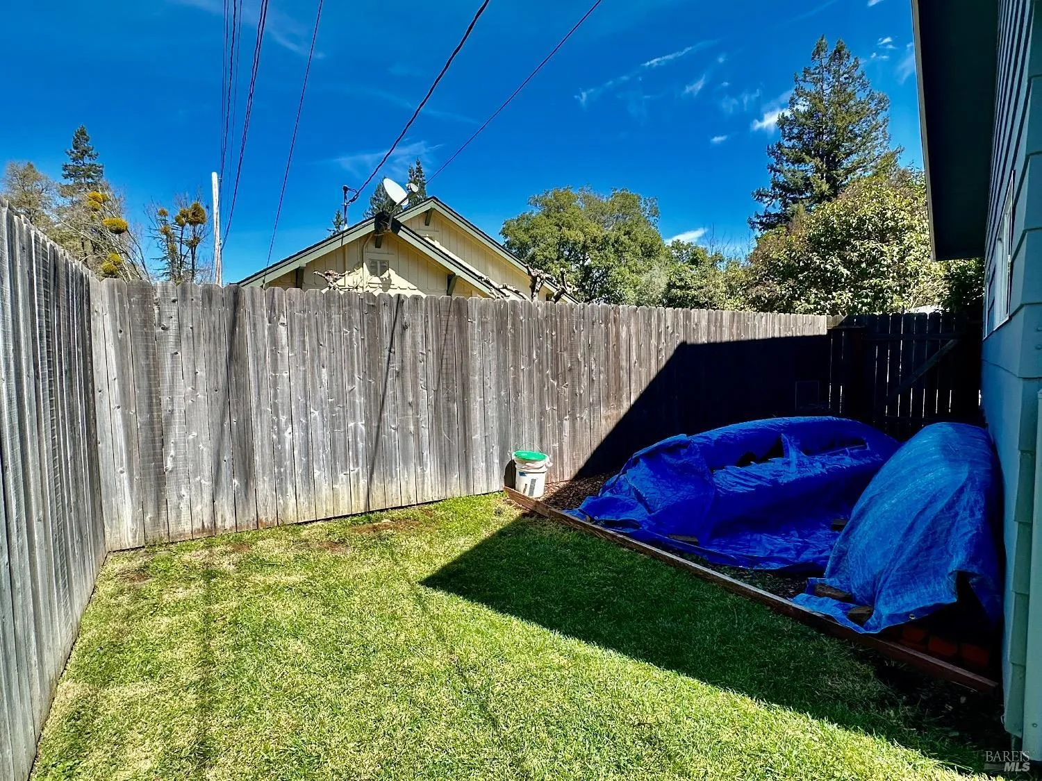 Santa Rosa, California 95405, United States, 3 Bedrooms Bedrooms, ,1 BathroomBathrooms,Residential,Active,98314