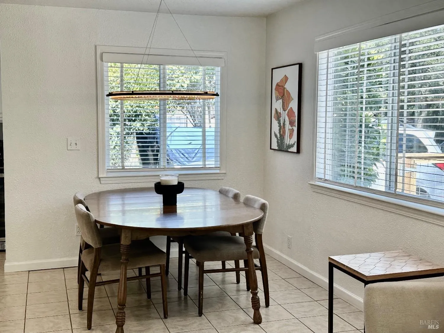 Santa Rosa, California 95405, United States, 3 Bedrooms Bedrooms, ,1 BathroomBathrooms,Residential,Active,98314