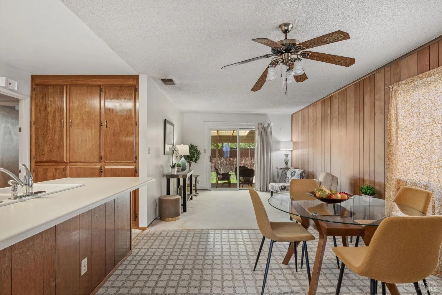 Vallejo, California 94589, United States, 3 Bedrooms Bedrooms, ,2 BathroomsBathrooms,Residential,Contingent,20019