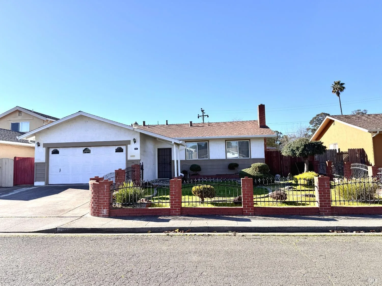 Vallejo, California 94589, United States, 3 Bedrooms Bedrooms, ,2 BathroomsBathrooms,Residential,Contingent,20019