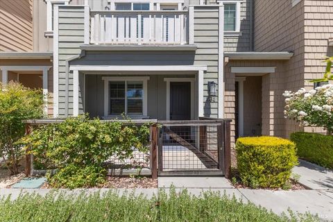 Photo of 234 Johnson Street, Windsor, CA 95492 (MLS # 325049537)