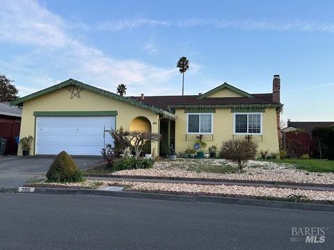 Photo of 706 Capra Drive, American Canyon, CA 94503 (MLS # 325020470)