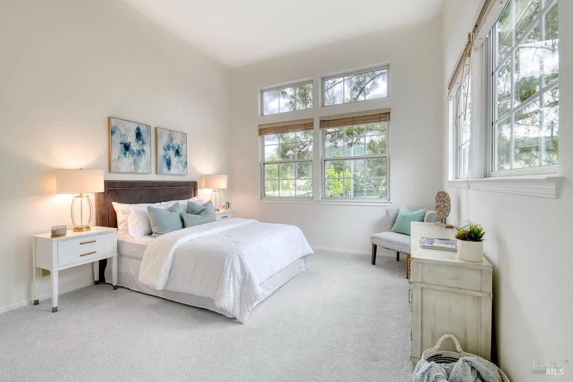 San Rafael, California 94903, United States, 3 Bedrooms Bedrooms, ,3 BathroomsBathrooms,Residential,Active,119944