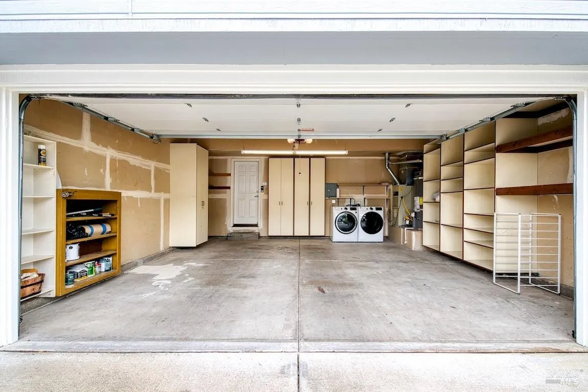 San Rafael, California 94903, United States, 3 Bedrooms Bedrooms, ,3 BathroomsBathrooms,Residential,Active,119944