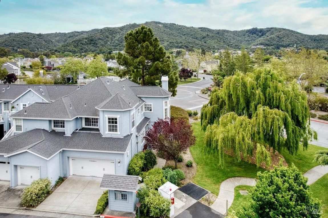 San Rafael, California 94903, United States, 3 Bedrooms Bedrooms, ,3 BathroomsBathrooms,Residential,Active,119944