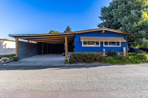 Photo of 173 Frieda Circle, Vallejo, CA 94590 (MLS # 326001710)