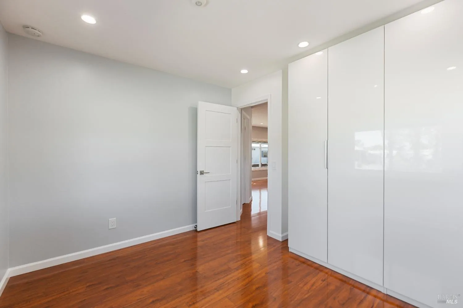 San Rafael, California 94903, United States, 4 Bedrooms Bedrooms, ,2 BathroomsBathrooms,Residential,Active,87411