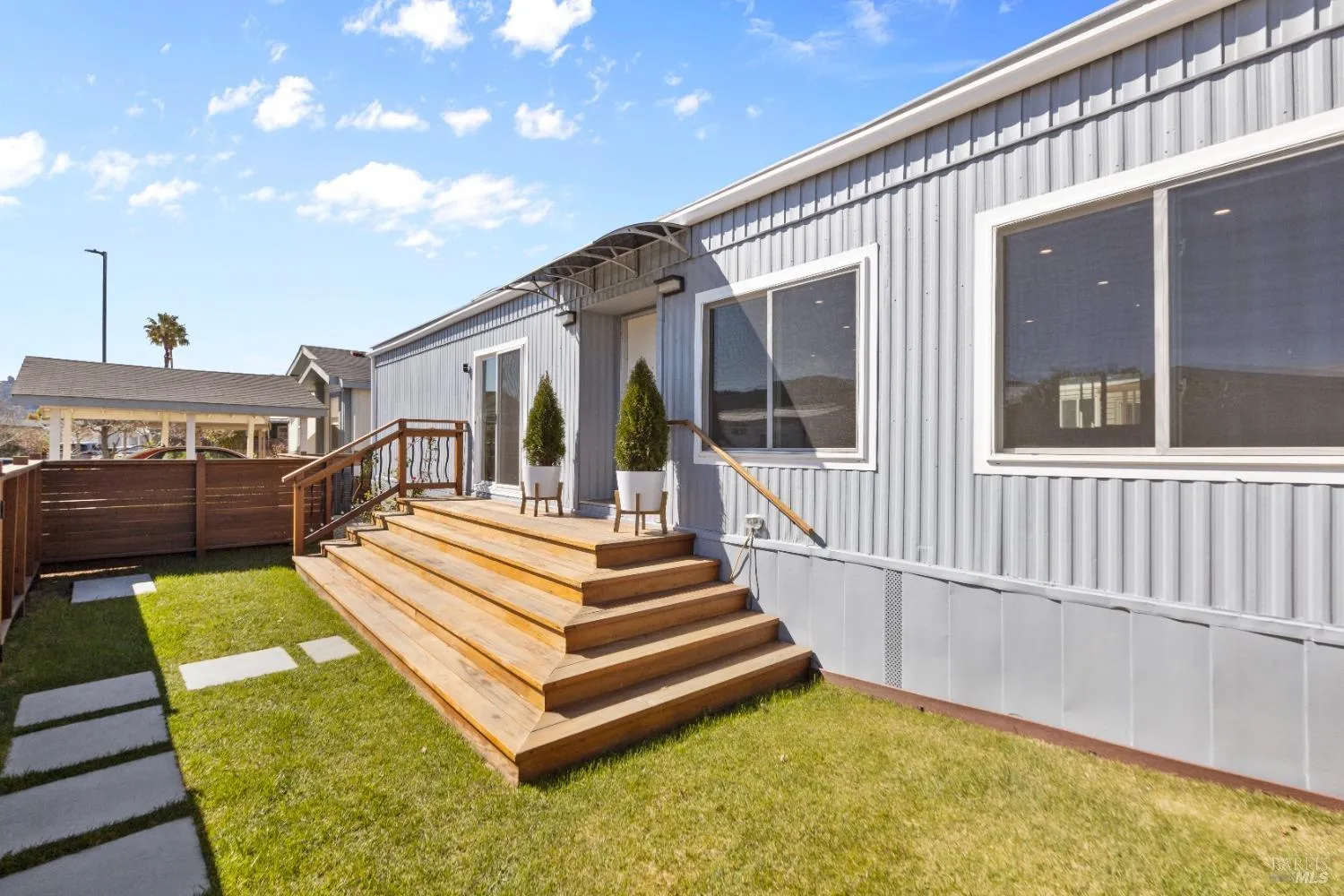 San Rafael, California 94903, United States, 4 Bedrooms Bedrooms, ,2 BathroomsBathrooms,Residential,Active,87411