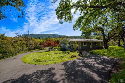 Photo of 5254 Enterprise Road, Glen Ellen, CA 95442 (MLS # 325073295)