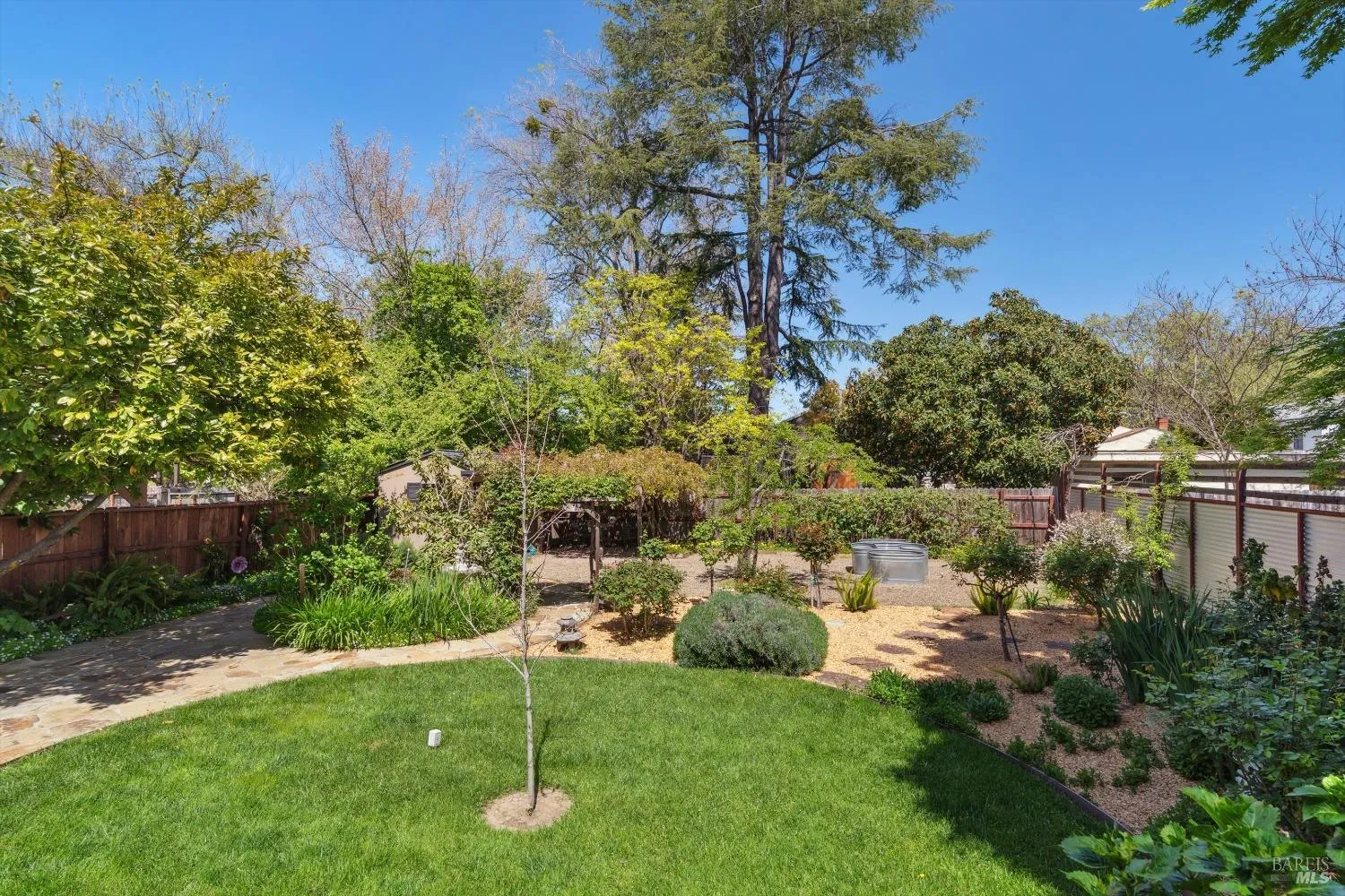 Napa, California 94559, United States, 3 Bedrooms Bedrooms, ,3 BathroomsBathrooms,Residential,Pending,105459