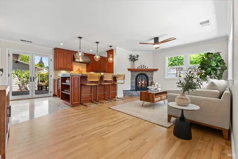 107 1st Street, Healdsburg, CA 95448 - MLS#: 325043333