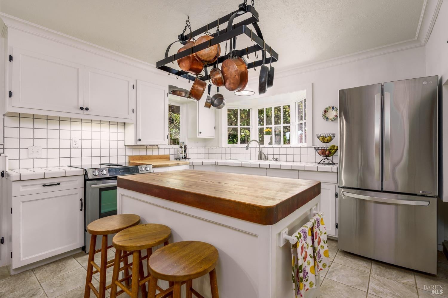Ukiah, California, 95482, United States, 4 Bedrooms Bedrooms, ,3 BathroomsBathrooms,Residential,Active,1963393