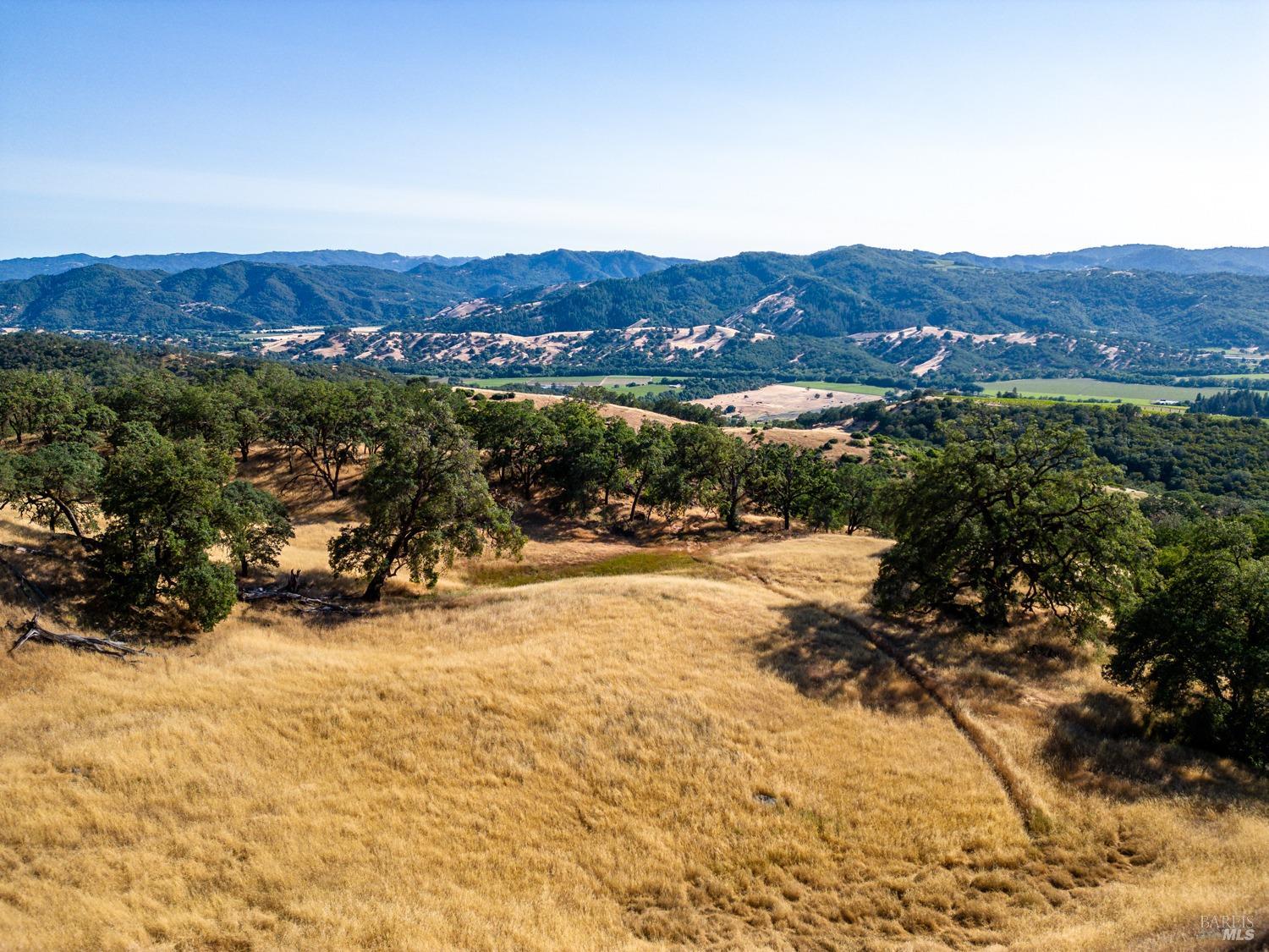 Ukiah, California, 95482, United States, 4 Bedrooms Bedrooms, ,3 BathroomsBathrooms,Residential,Active,1963393