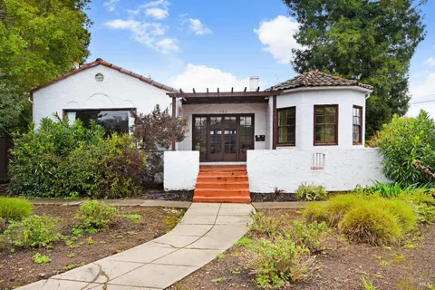 596 3rd Street E, Sonoma, CA 95476 - MLS#: 325020749