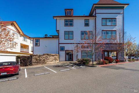 Photo of 472 Emily Rose Circle, Windsor, CA 95492 (MLS # 326018904)