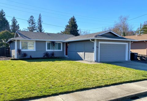 Photo of 849 finch Way, Fairfield, CA 94533 (MLS # 326008992)