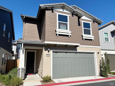 Photo of 484 Sanchez Court, Sonoma, CA 95476 (MLS # 325014869)