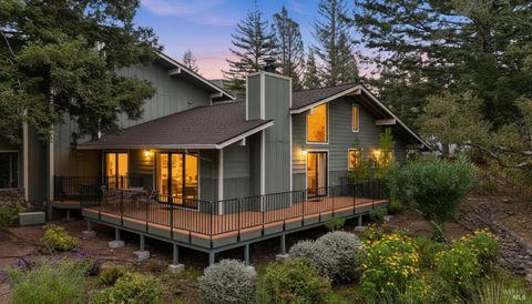 Photo of 808 Augusta Circle, Napa, CA 94558 (MLS # 325096131)