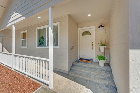 Photo of 7555 Occidental Road, Sebastopol, CA 95472 (MLS # 325078211)