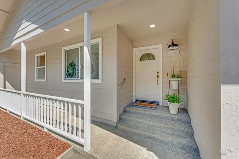 7555 Occidental Road, Sebastopol, CA 95472 - #: 325078211