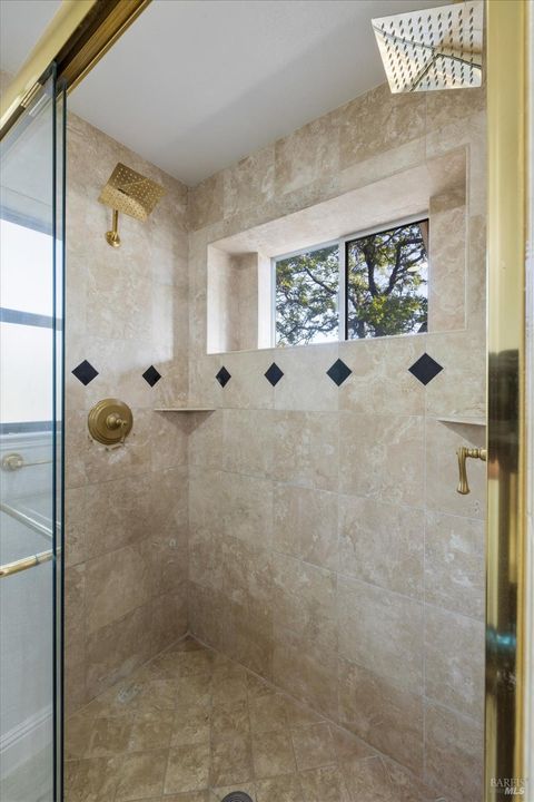 listing image 81