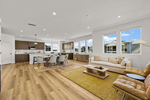 Photo of 1464 Waterside Lane, Rohnert Park, CA 94928 (MLS # 325086052)