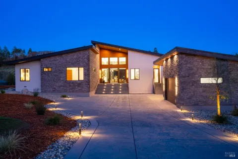 MLS: 325012389