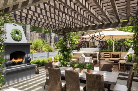 Photo of 806 Chiles Avenue, Saint Helena, CA 94574 (MLS # 326003020)