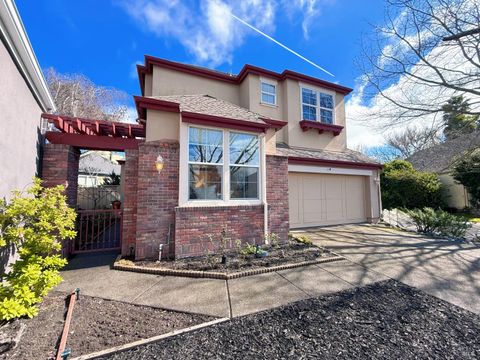 Photo of 1878 Adobe Creek Drive, Petaluma, CA 94954 (MLS # 326015481)